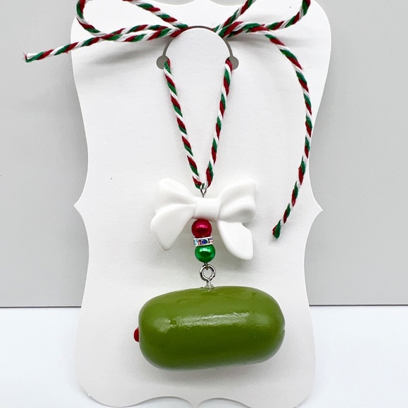 Christmas Olive Ornament – Handmade Polymer Clay Olive with Bow | Funny Holiday - Picture 8 of 9
